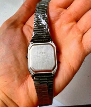 Reloj Casio Negro y Plateado