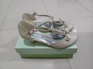 Zapatos de fiesta niña dorados/plateados