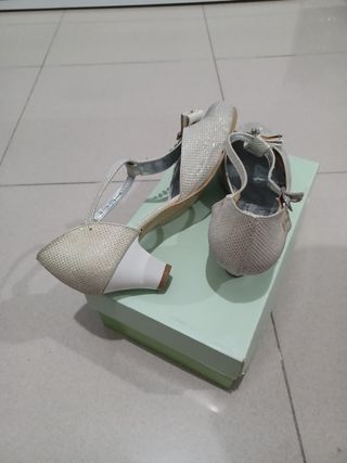 Zapatos de fiesta niña dorados/plateados