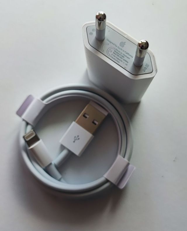 Cargador Apple iPhone Blanco Nuevo