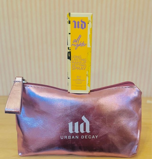 URBAN DECAY SET BRUMA Y NECESER
