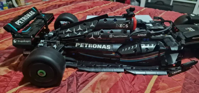 Mercedes F1 Technic 1642 pezzi