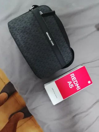 Borsa Xiaomi Redmi A5 + Michael Kors
