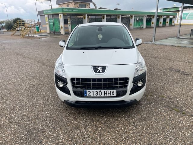 Peugeot 3008 2012