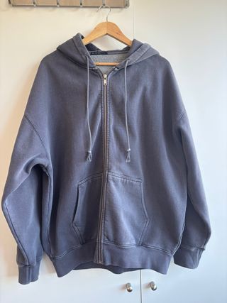 Sudadera con cremallera Brandy Melville azul/gris