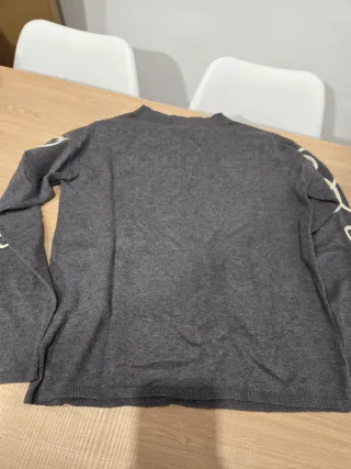 Jersey gris mujer con bordado