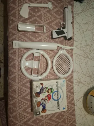 Accesorios Wii: Volantes 2, Pistola, Raqueta...