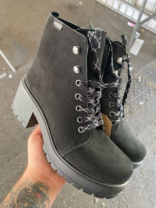 Stivaletti Victoria neri donna