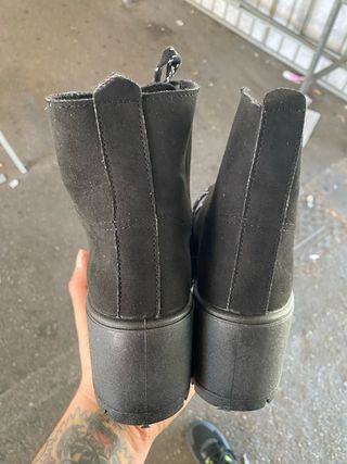 Stivaletti Victoria neri donna