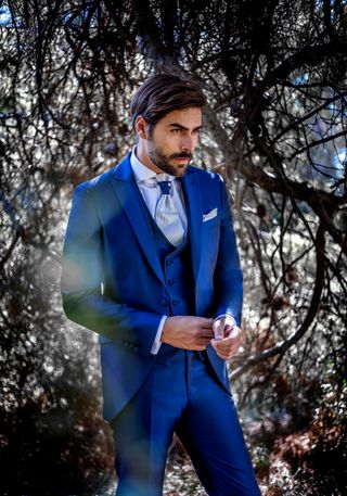 Traje de Novio Azul Ceremonia