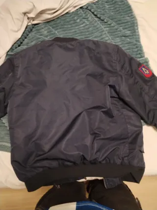 Cazadora Bomber Azul con Parches