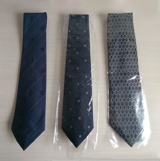 Corbatas SEAT coches antiguas