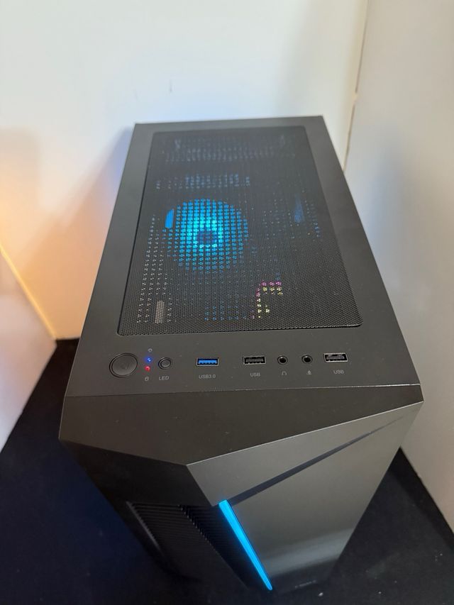 PC Gaming Ryzen 5 + RX 6500XT 8GB