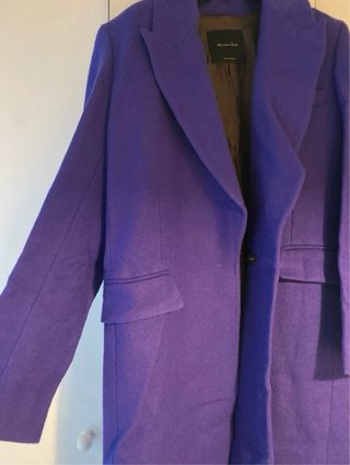 Abrigo largo morado Massimo Dutti