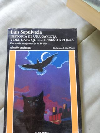Historia de una gaviota y del gato que le ensen...