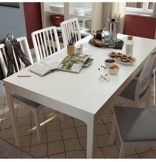 Mesa extensible IKEA EKEDALEN blanca