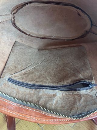 Bolso artesanal de piel auténtica hecho a mano