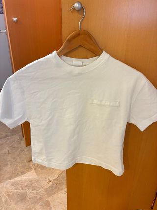 Camiseta Zara blanca bolsillo