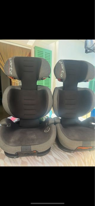 Silla de coche para niños (100€ cada una)