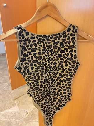 Body estampado leopardo