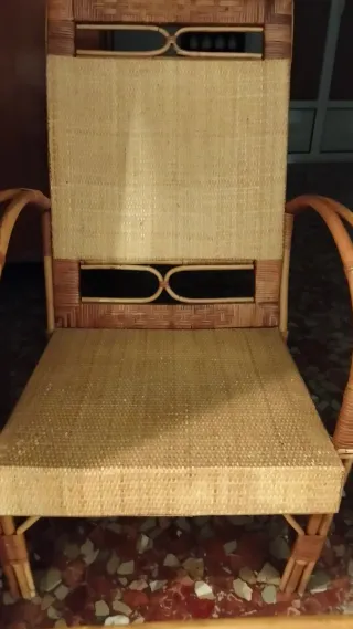 Par de sillones de mimbre muy cómodos