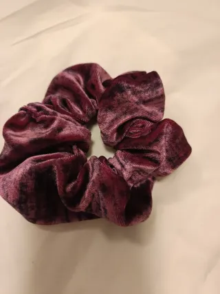 Goma de pelo de terciopelo morado