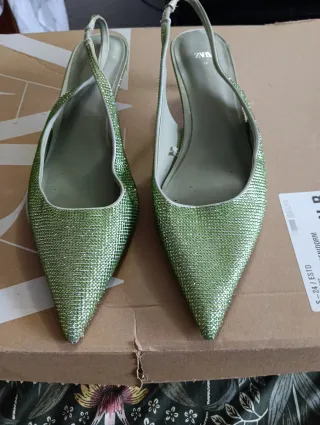 Zapatos de tacón Zara rosa talla 39