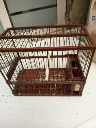 Jaula para pájaros blanca y roja nueva sin estrena