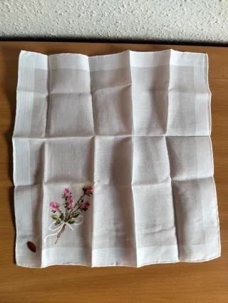 Pañuelo bordado flores Mallorca