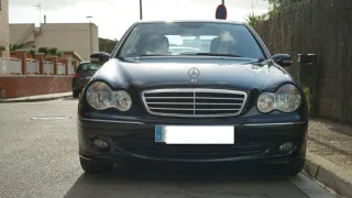 Mercedes-Benz Clase C 2006