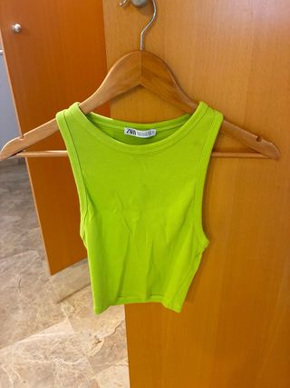 Top Zara verde neón 