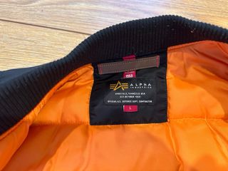 Chaqueta Alpha Industries NASA Negra