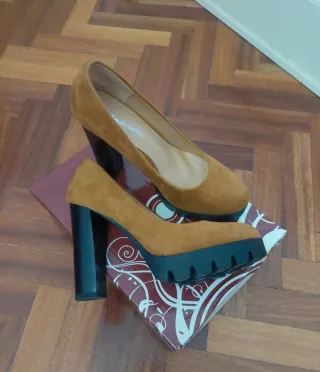 Zapatos tacón plataforma marrones T.38