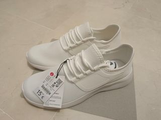 Zapatillas deportivas blancas 