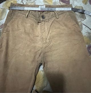 Pantalón pana fina T/42 y polo T/M