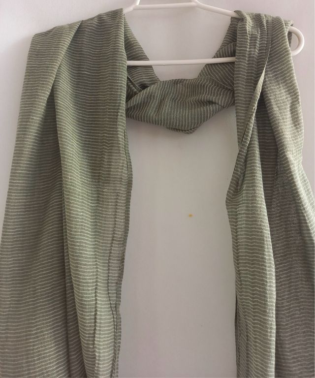 Pañuelo Fund and Basic Verde Oliva