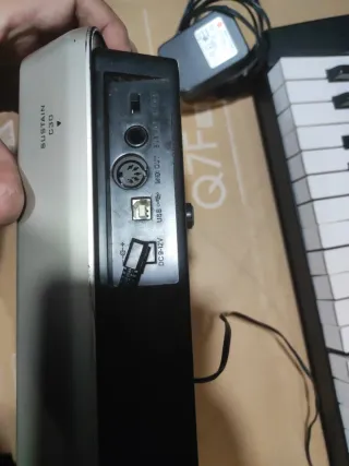 Teclado Controlador MIDI y Piano (son 2)