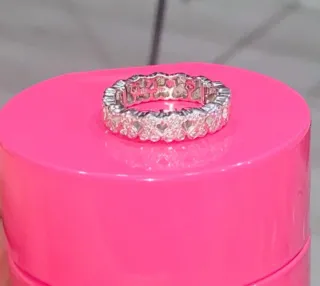 Anillo Oro Blanco Corazones Diamantes