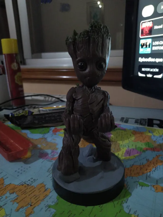 Sujetador de mandos Groot