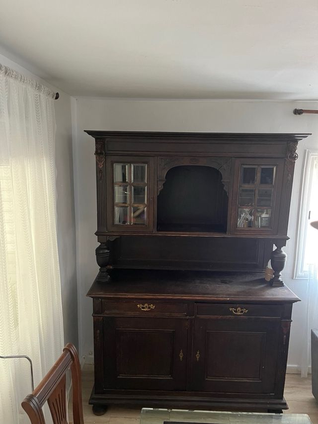 Armario vitrina antiguo madera y cristal