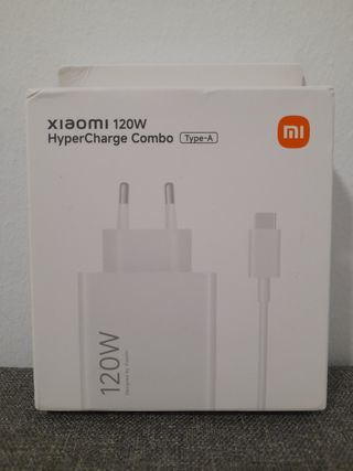 Caricabatterie Xiaomi HyperCharge da 120 W.