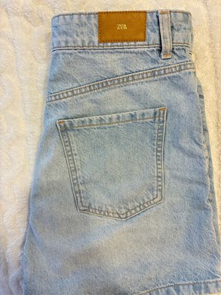 Mom Shorts Tiro Alto Azul