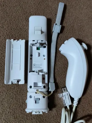 Consola Nintendo Wii + Mando + Nunchuk + WiiRemote