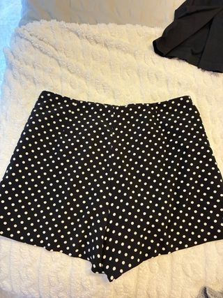 Pantalones cortos Zara lunares tiro alto