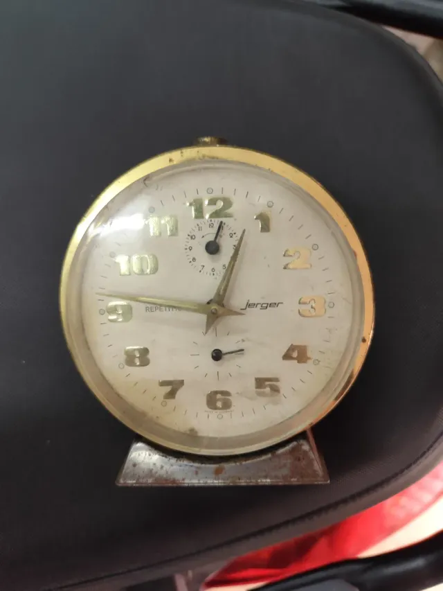 Reloj de mesa Jerger antiguo
