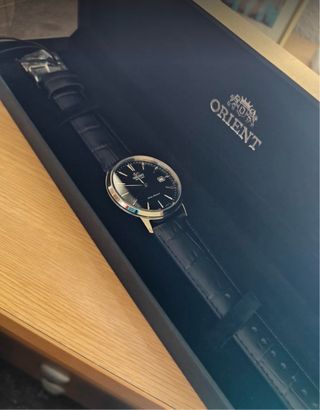 Reloj Orient Negro y Plateado Nuevo