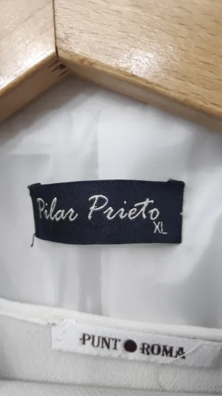 Americana Blanca Mujer Pilar Prieto