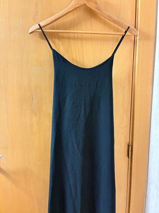Vestido largo negro de tirantes