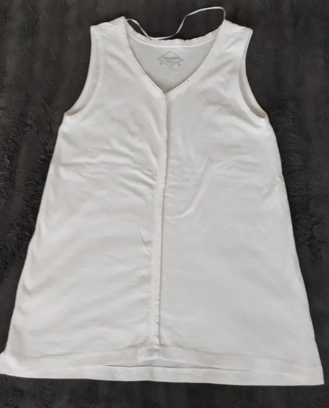 Camiseta sin mangas,marca"Visto Bueno"usada 1 vez