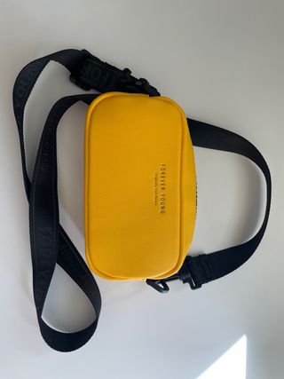 Bolso riñonera amarillo Forever Young
